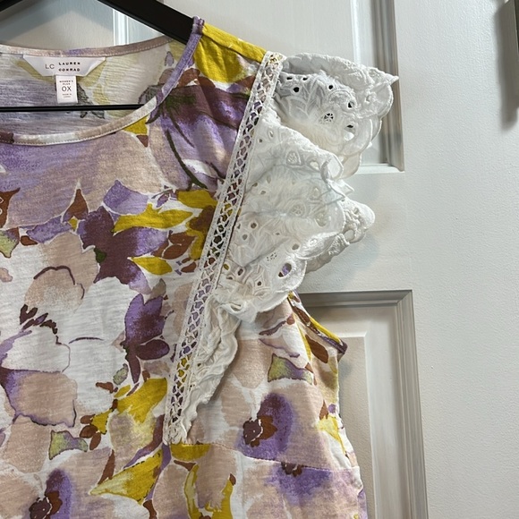 Lauren Conrad Floral Watercolor Eyelet Flutter Sleeve - Size 0X - Picture 2 of 8